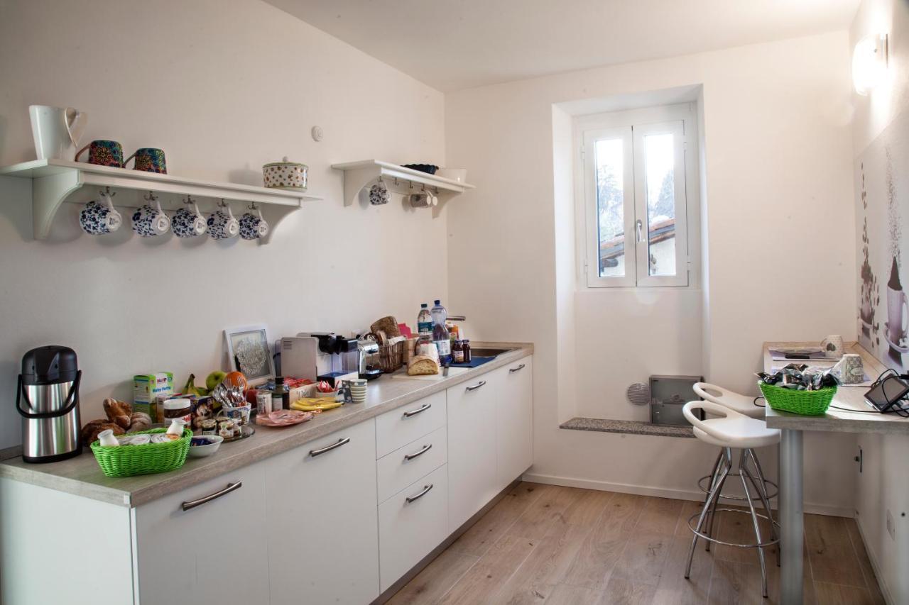 Al Rost B&B Luino Bagian luar foto