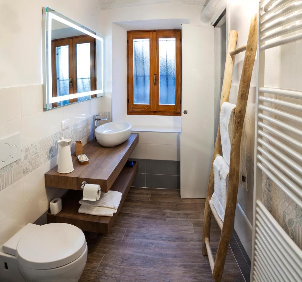 Al Rost B&B Luino Bagian luar foto