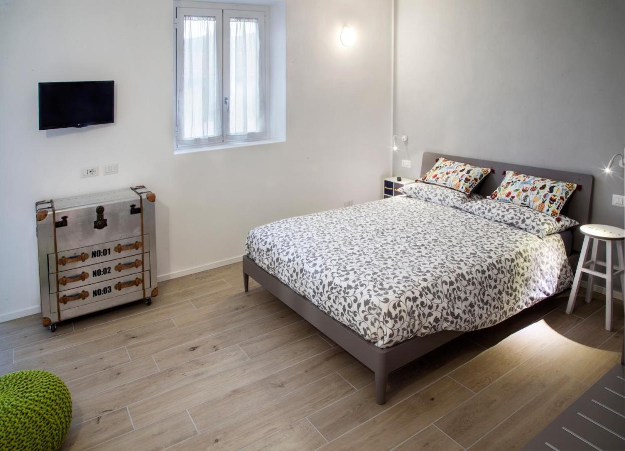 Al Rost B&B Luino Bagian luar foto